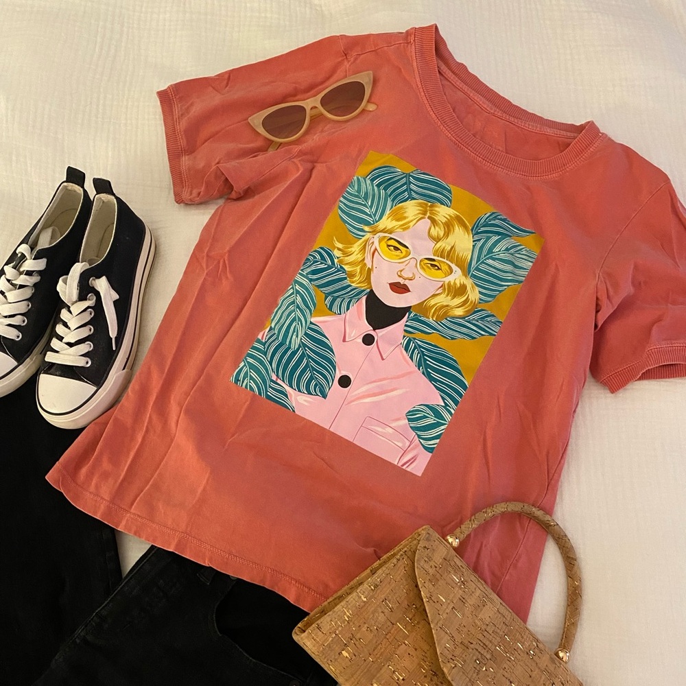 Target Pink Graphic Short Sleeve Tee